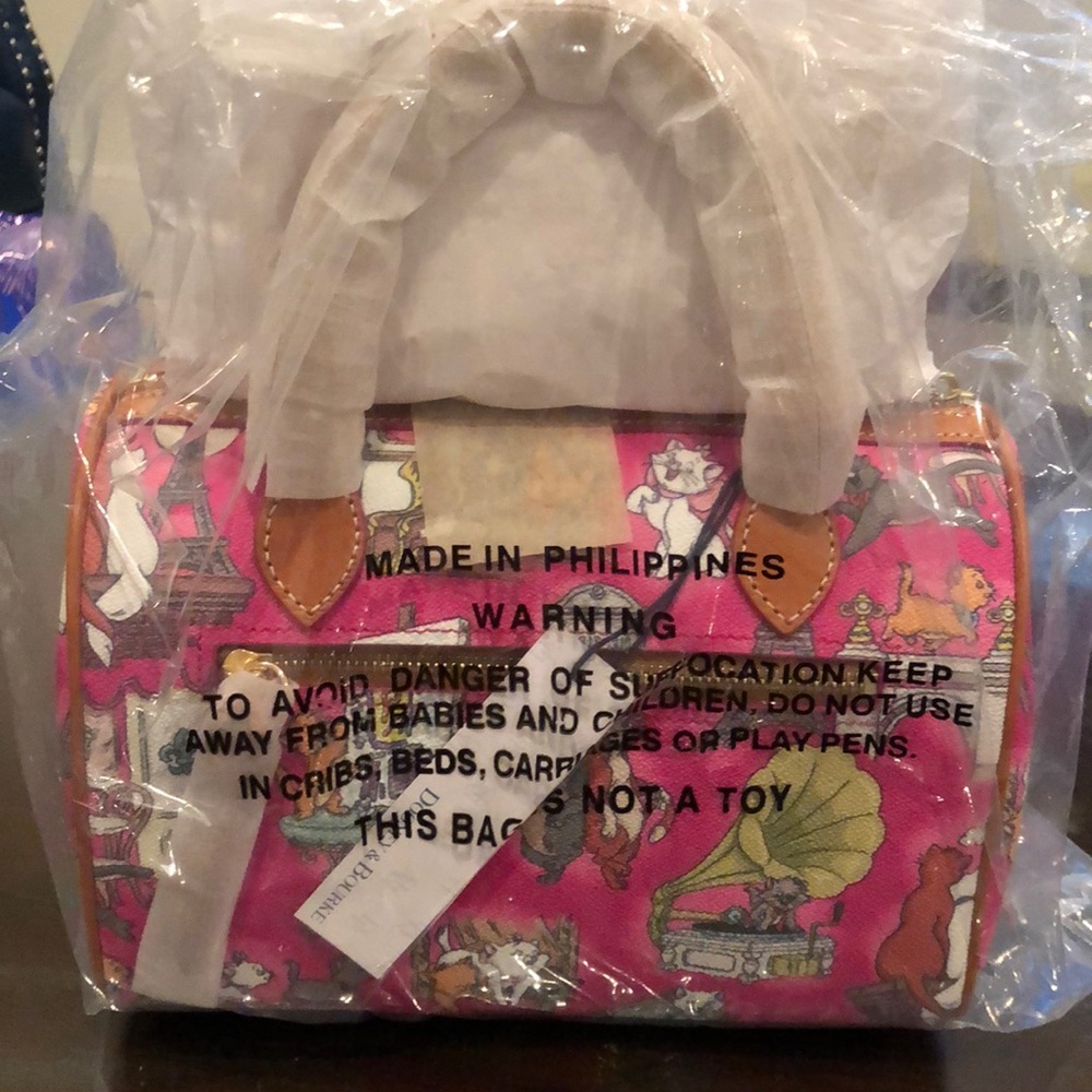 Disney’s Dooney and Bourke Aristocats Satchel - Picture 6 of 11